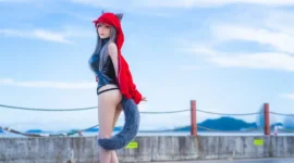 《明日方舟 》红cosplay-绝对领域