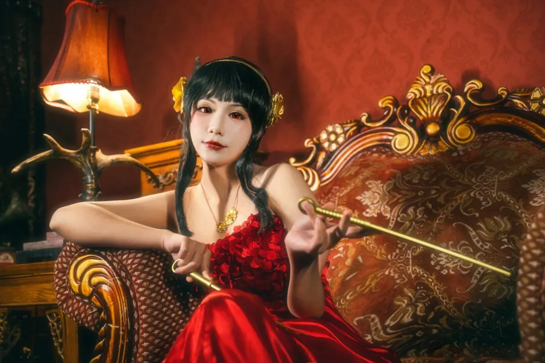 《间谍过家家》约尔cosplay-绝对领域