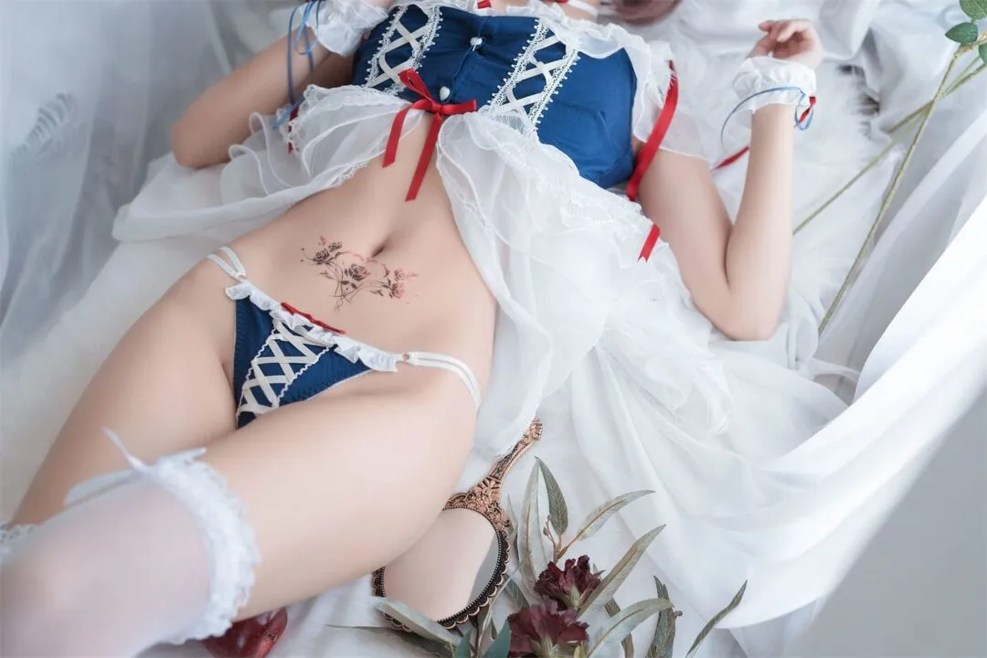 白雪姬性感白丝私房写真-11
