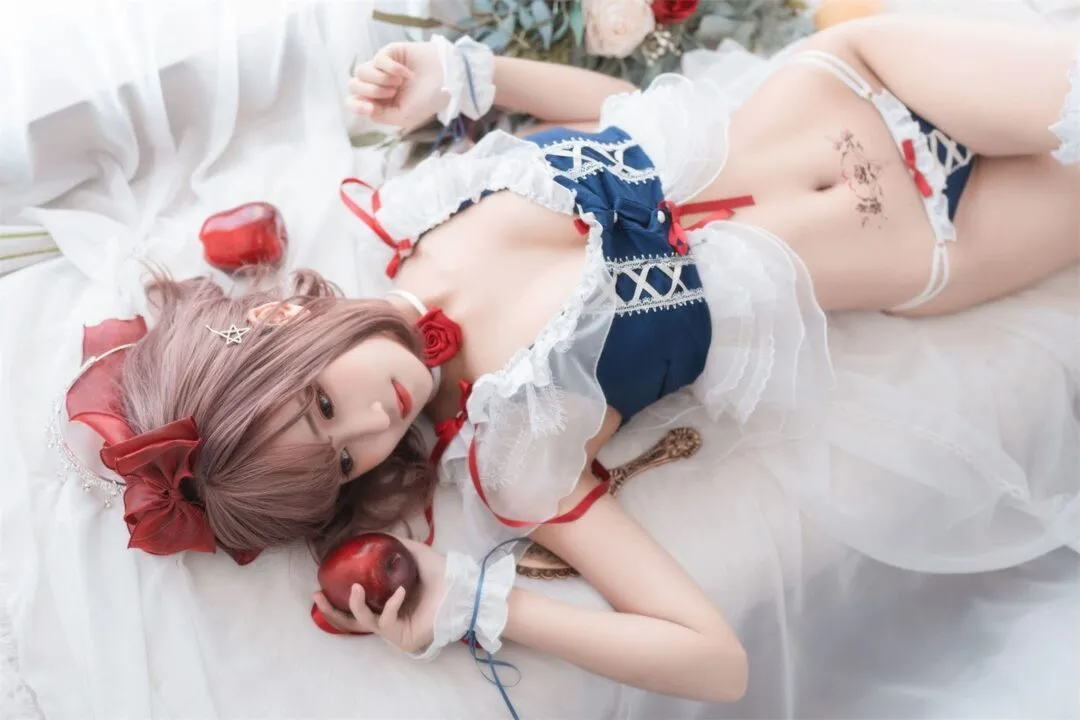 白雪姬性感白丝私房写真-30