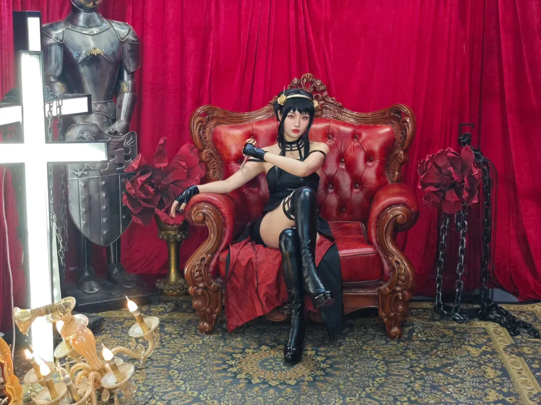 《间谍×过家家》约尔·福杰cosplay-绝对领域