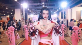 one piece海贼王女帝汉库克cos-绝对领域