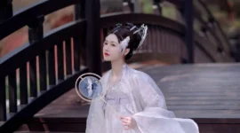 汉服私影，春日寻游季-绝对领域