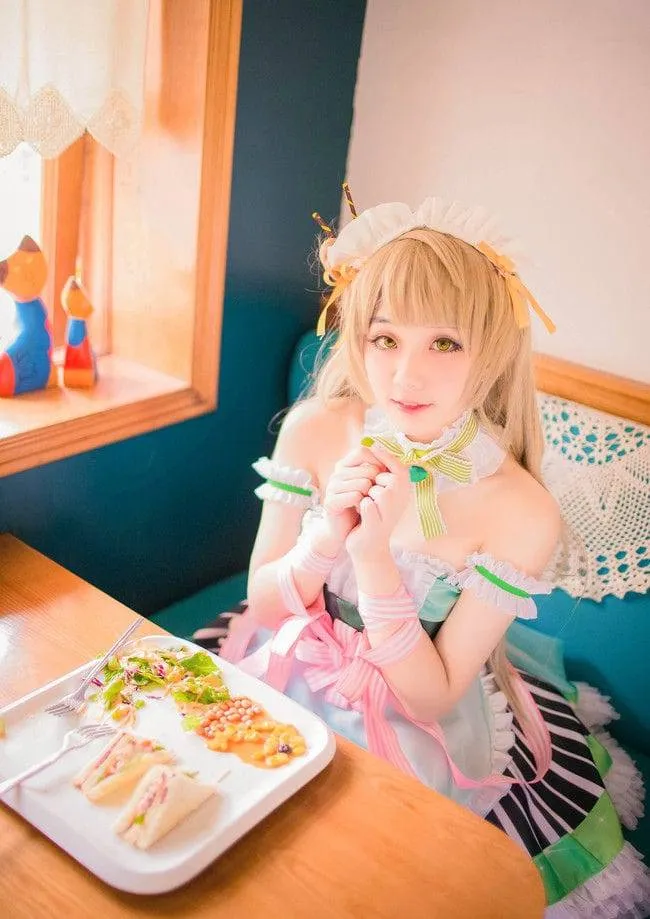 南小鸟cosplay-绝对领域