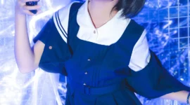 jk私影，制服乖乖女-绝对领域