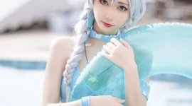 琪亚娜泳装cosplay-绝对领域