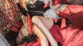 《碧蓝华裳》吸血鬼cosplay-绝对领域