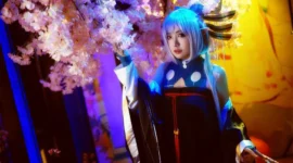 二次元少女cosplay洛天依-绝对领域