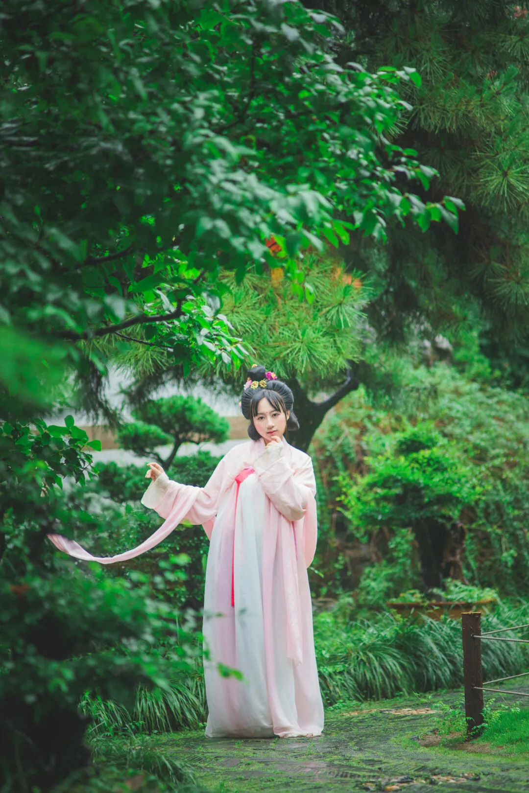 汉服 六月雅事 池亭赏鱼-绝对领域