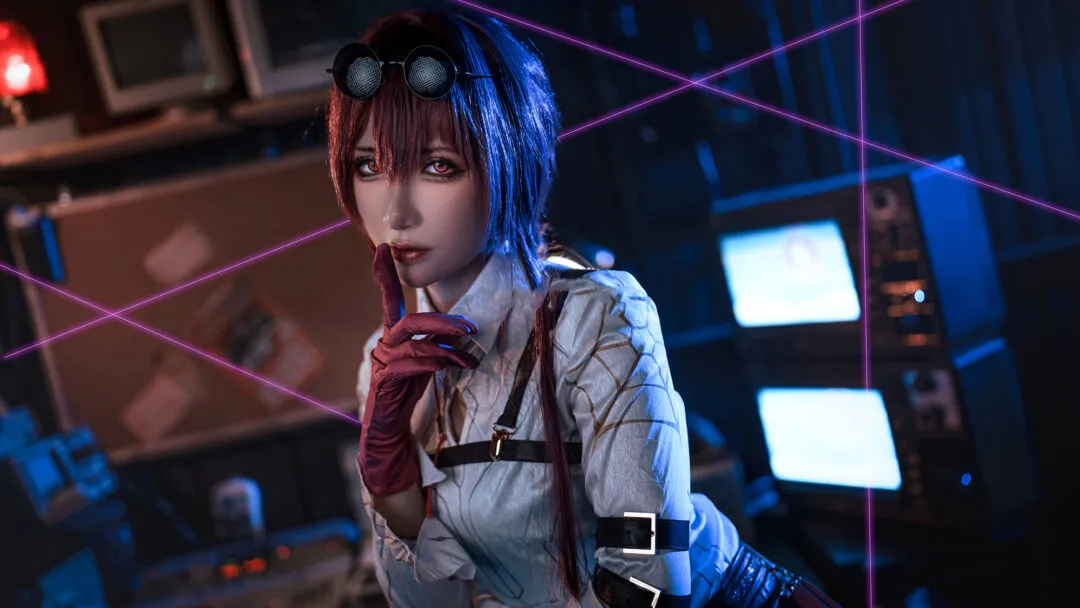 《崩坏：星穹铁道》卡芙卡cosplay-绝对领域