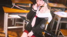 《蓝档案》下江小春cosplay-绝对领域