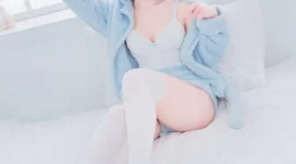 性感拉姆和雷姆COS写真，颜值碾压动漫-绝对领域