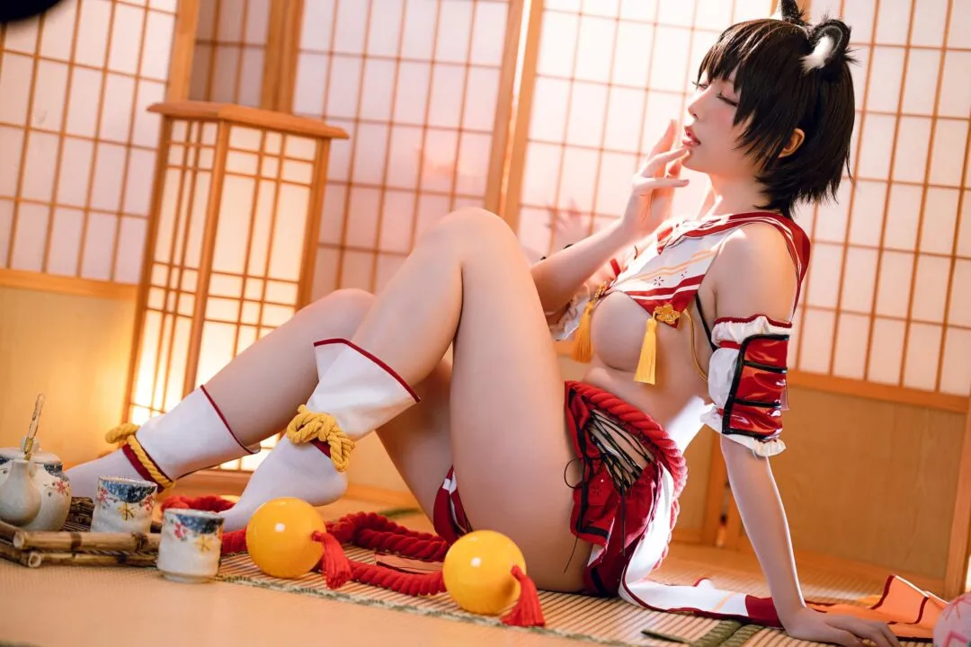 碧蓝航线春日椿cos——奶盖美胸翘臀性感大长腿-12