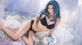 精灵村 第三村人cos——性感翘臀比基尼铠甲-绝对领域