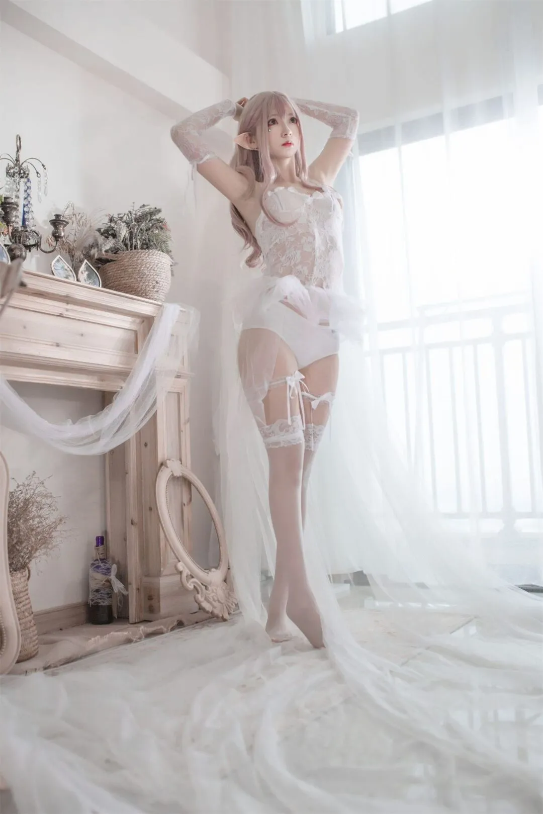 精灵少女性感白丝私房写真-18