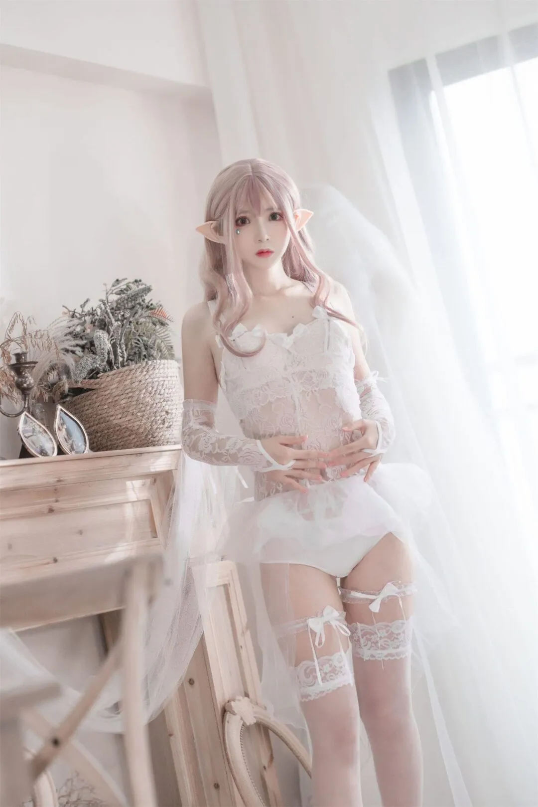 精灵少女性感白丝私房写真-17