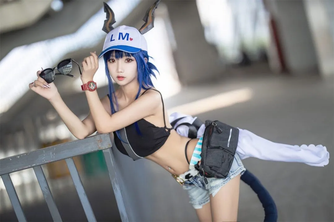 明日方舟 陈2cosplay-绝对领域