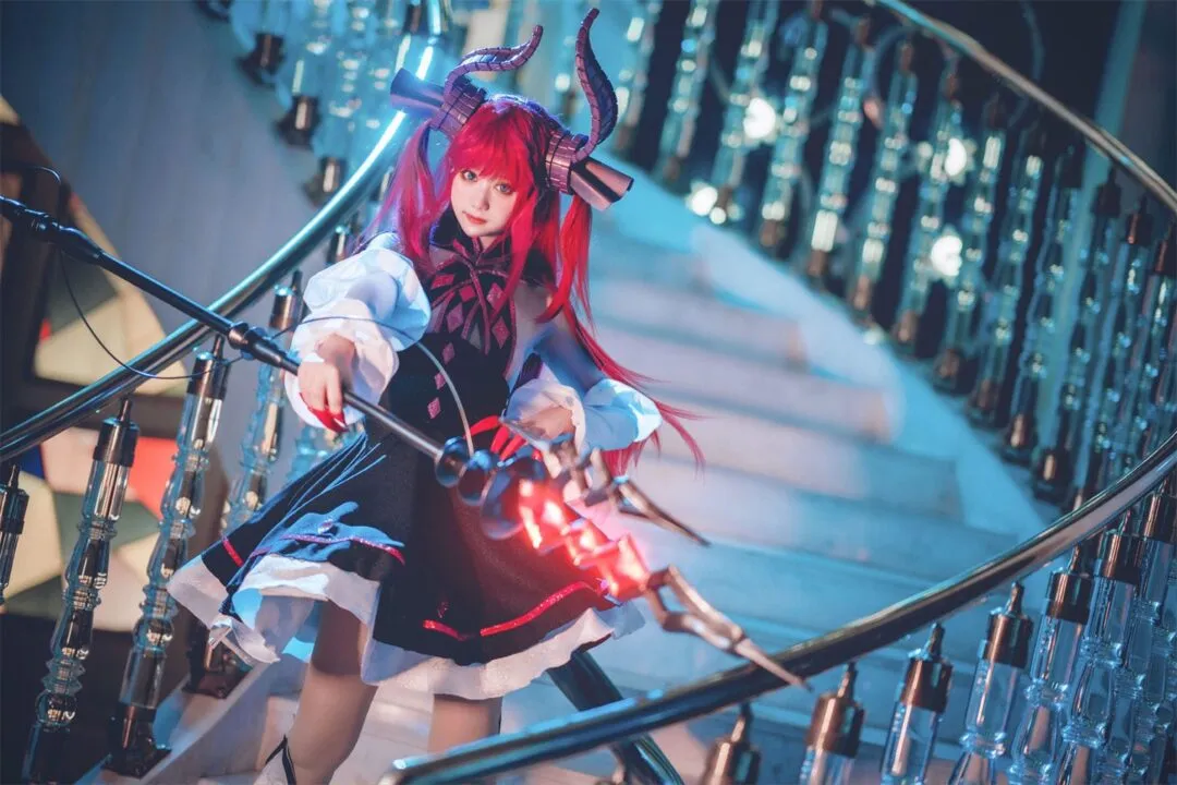 《Fate》伊丽莎白·巴托里cosplay-绝对领域