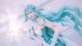 《英雄联盟》索拉卡cosplay-绝对领域