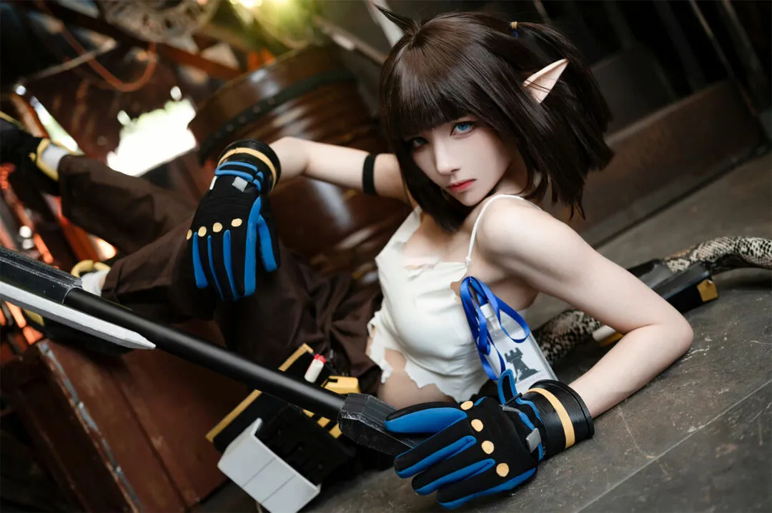 《明日方舟》森蚺cosplay-绝对领域