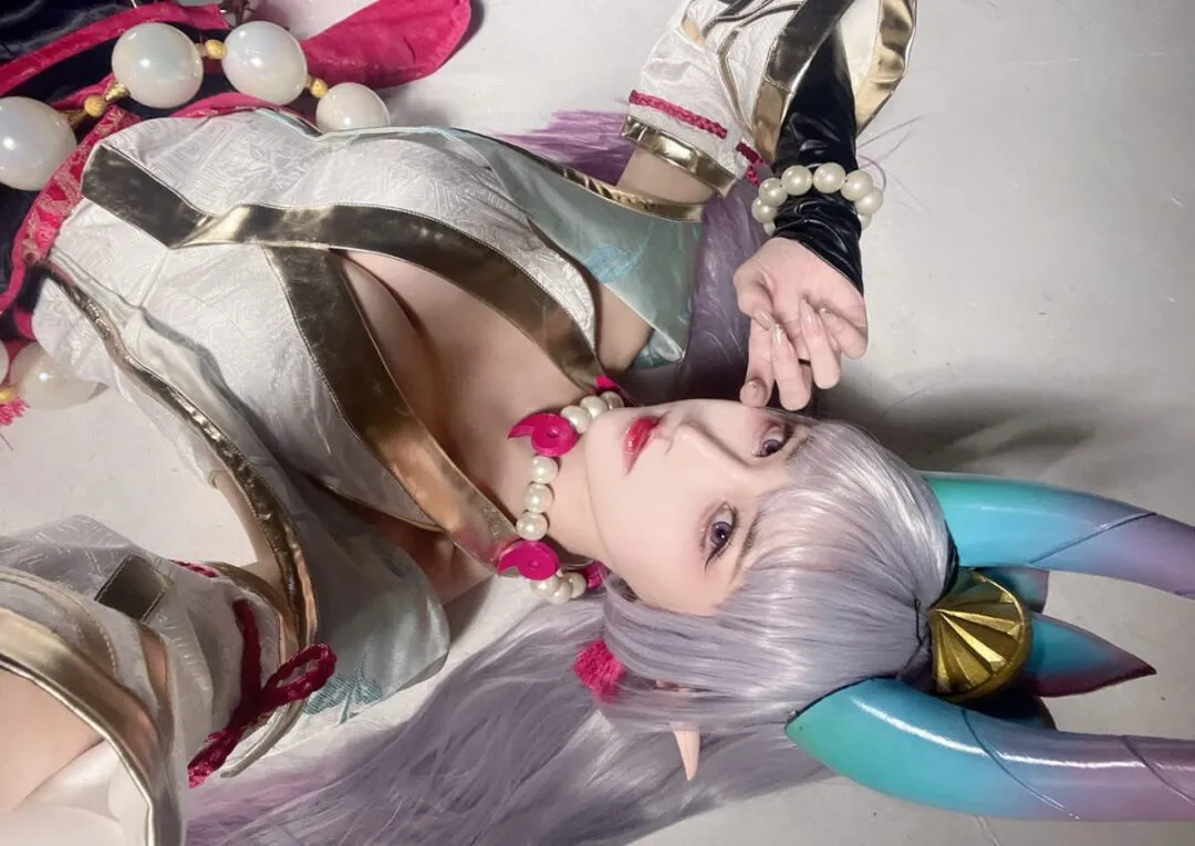 《幻塔》艾莉丝 cosplay-绝对领域