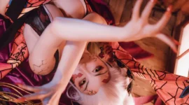 《鬼灭之刃》上弦之陆·堕姬cosplay-绝对领域