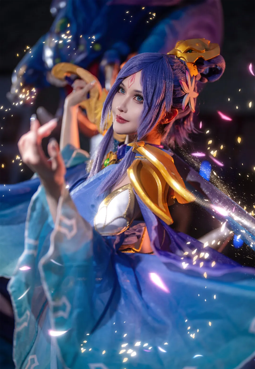 《英雄联盟》无双剑姬cosplay-绝对领域