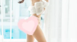 《绵绵兔》少女写真-绝对领域
