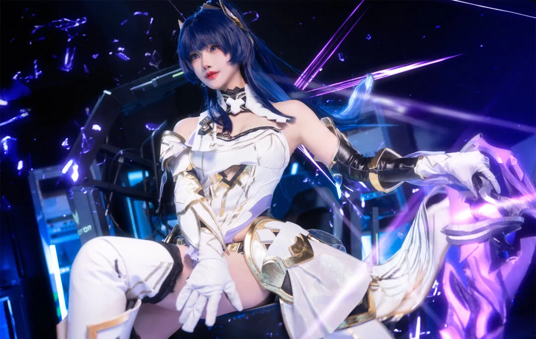 《崩坏3》雷电芽衣cosplay-绝对领域