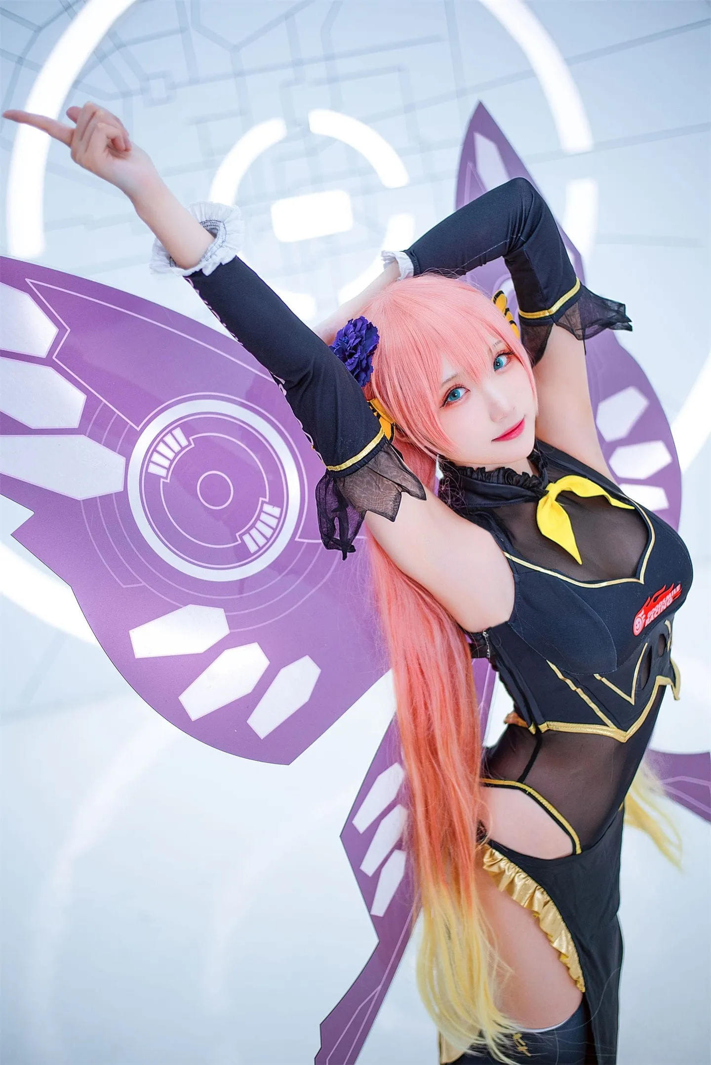 Luka 赛车女郎cosplay-绝对领域
