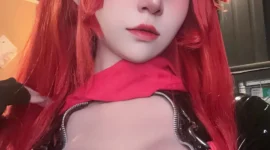 《胜利女神Nikke》小红帽cosplay-绝对领域