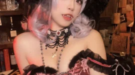《东方Project》蕾米莉亚·斯卡蕾特cosplay-绝对领域