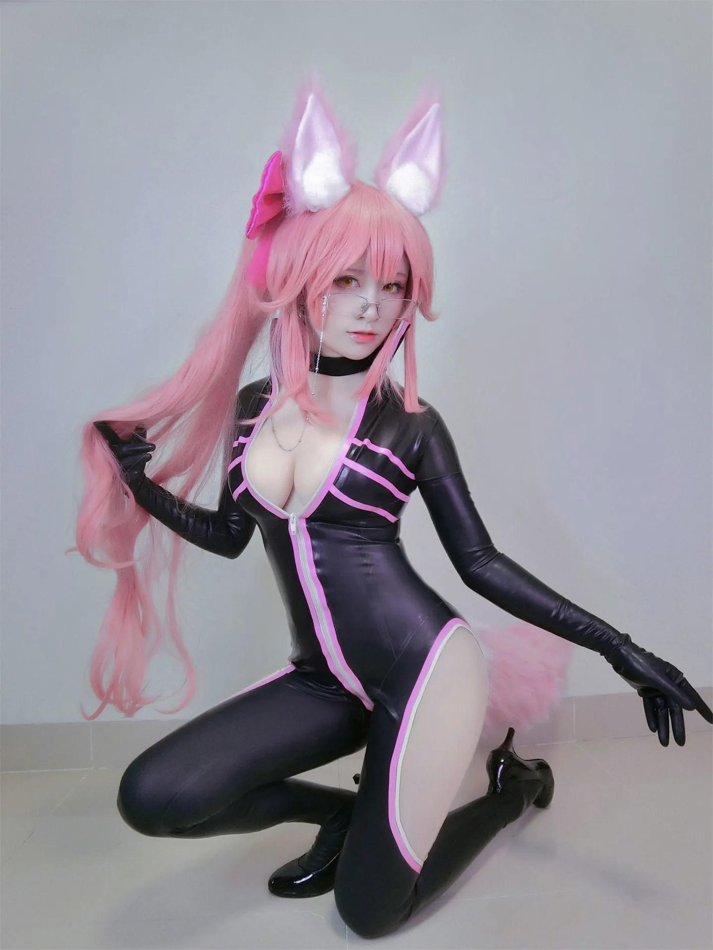 FGO 玉藻前秘书狐性感cosplay-绝对领域