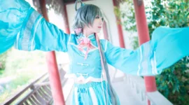 洛天依cosplay-绝对领域