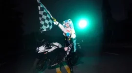 初音未来 赛车服 cosplay-绝对领域