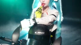 初音未来 赛车服 cosplay-绝对领域