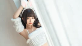 《绵绵兔》少女写真-绝对领域