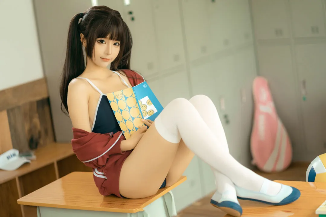 《课间》写真-1