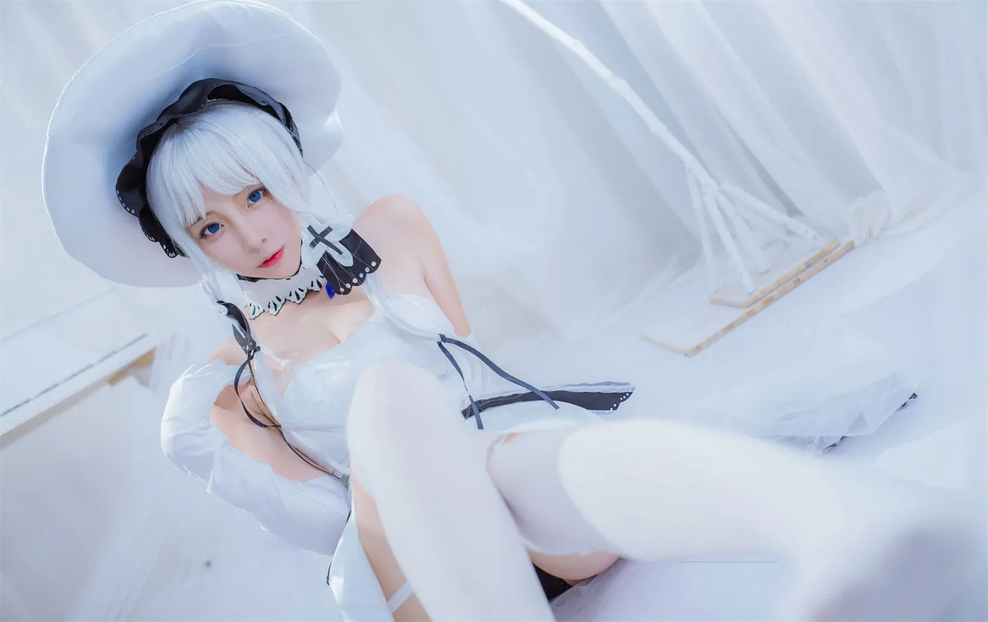 92fb8b661052380-1