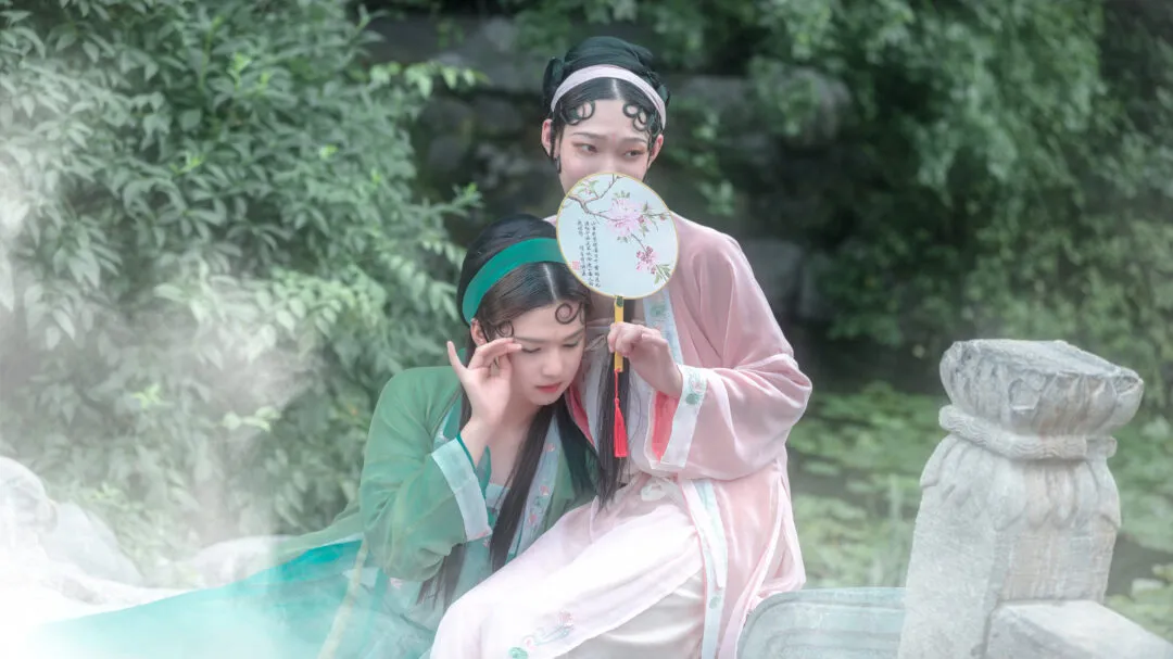 青白蛇汉服-绝对领域