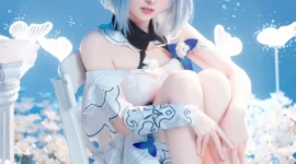 《崩坏3》格蕾修cosplay-绝对领域