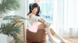 《绵绵兔》少女写真-绝对领域