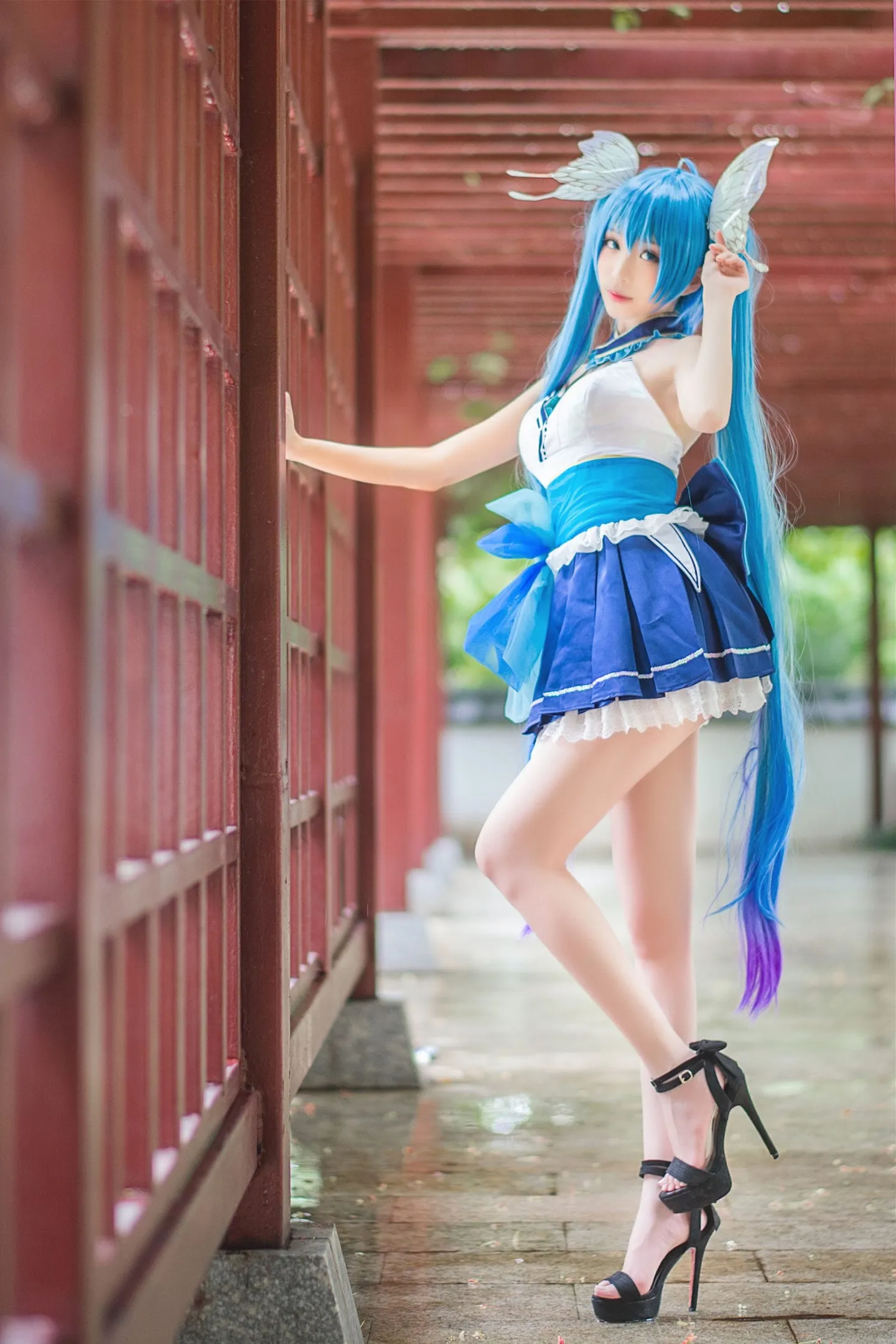初音未来超短裙cosplay-绝对领域