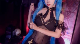 初音未来2cosplay-绝对领域