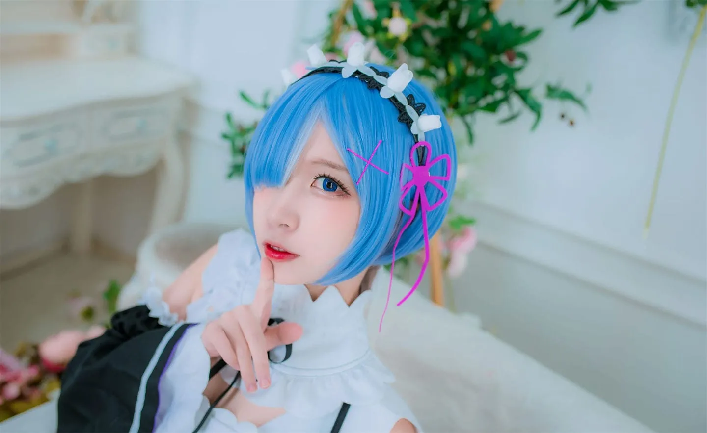 从零开始的异世界生活 蕾姆白丝女仆cosplay-绝对领域